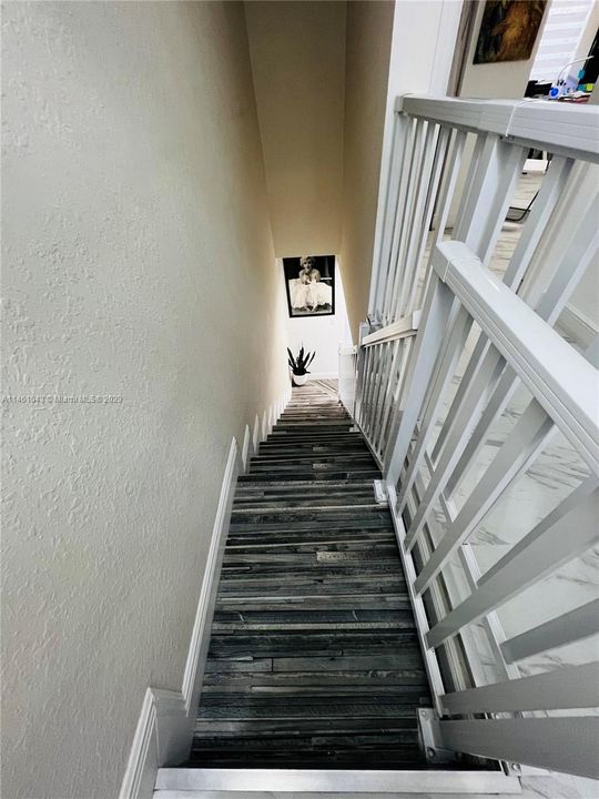 最近售出: $499,999 (2 贝兹, 2 浴室, 1314 平方英尺)