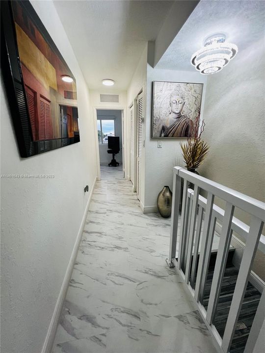 最近售出: $499,999 (2 贝兹, 2 浴室, 1314 平方英尺)