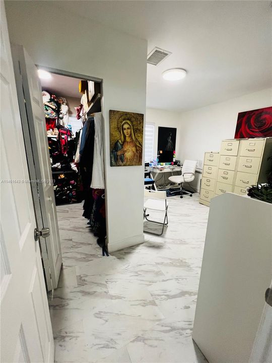 最近售出: $499,999 (2 贝兹, 2 浴室, 1314 平方英尺)