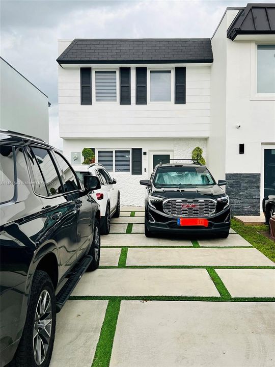 最近售出: $499,999 (2 贝兹, 2 浴室, 1314 平方英尺)