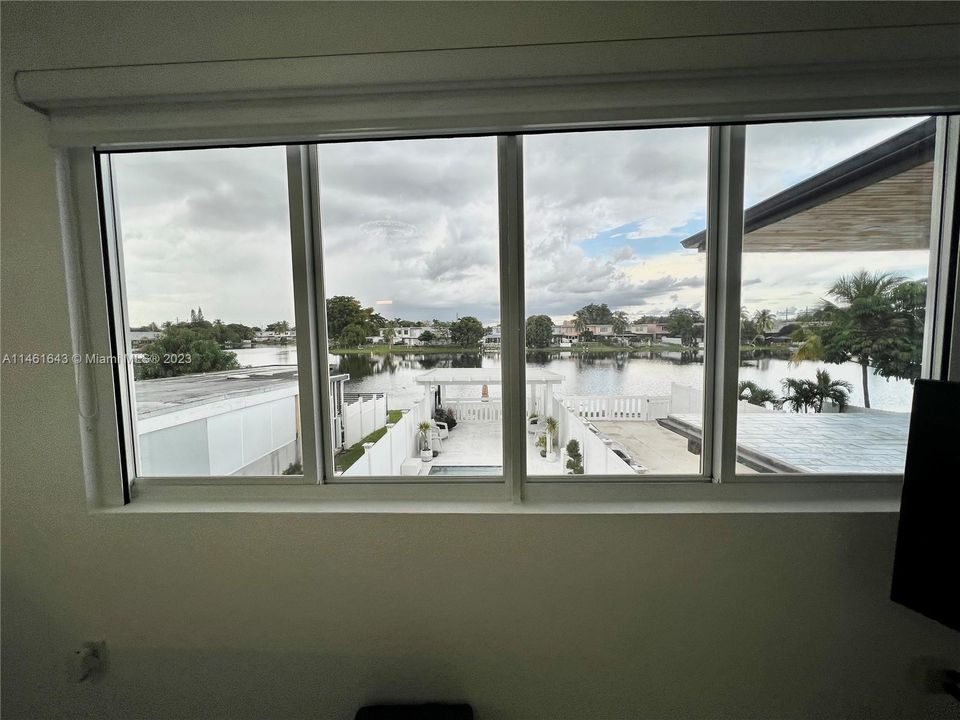 最近售出: $499,999 (2 贝兹, 2 浴室, 1314 平方英尺)