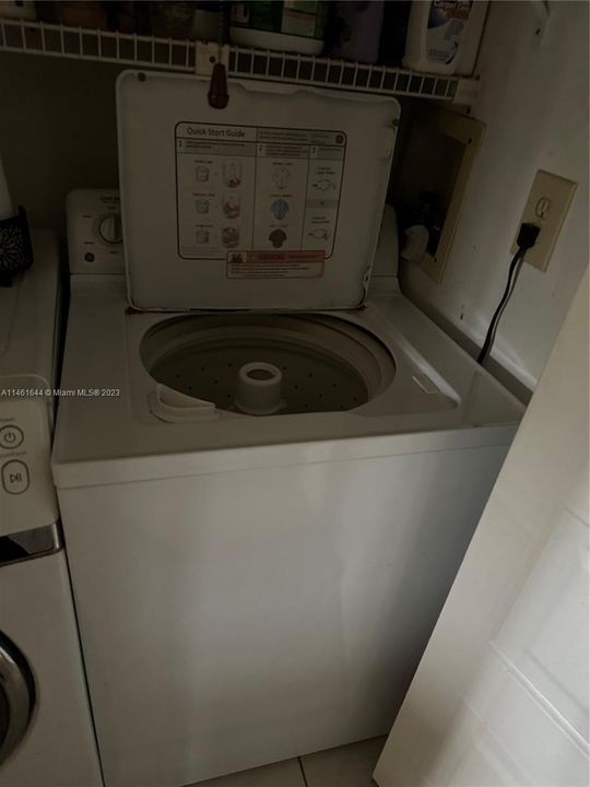 Vendido Recientemente: $250,000 (2 camas, 2 baños, 1200 Pies cuadrados)