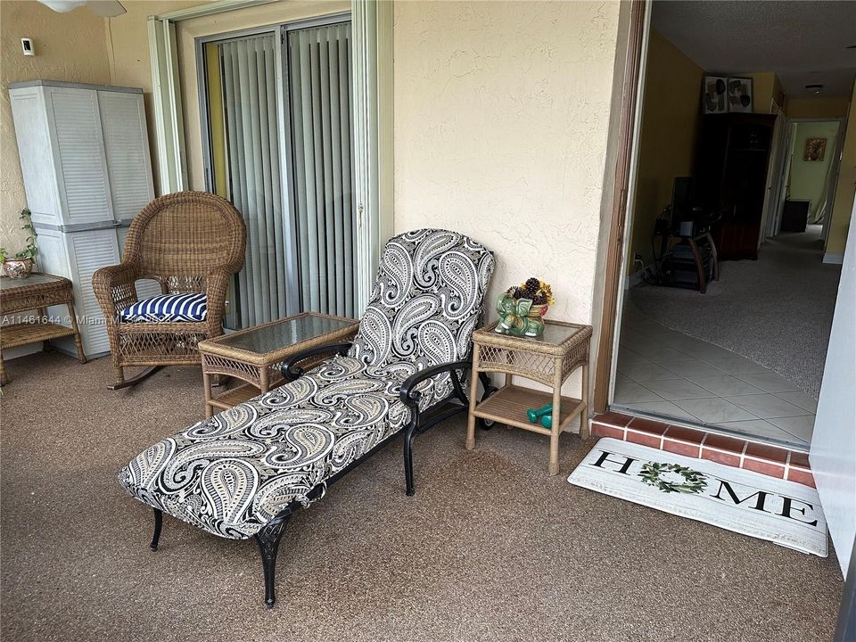 Vendido Recientemente: $250,000 (2 camas, 2 baños, 1200 Pies cuadrados)