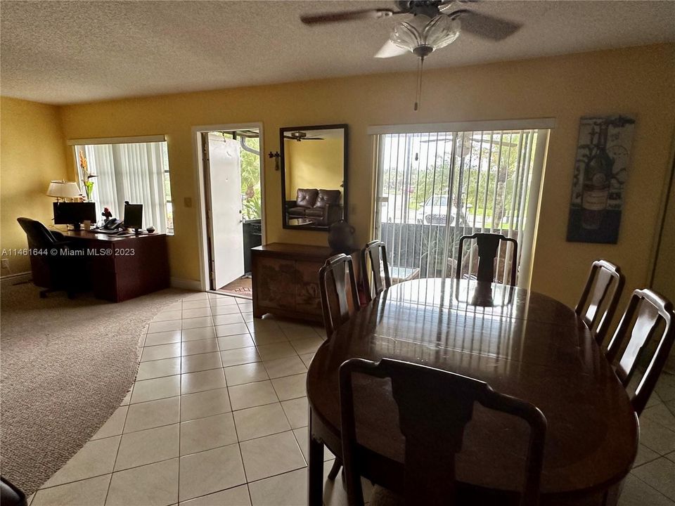 Vendido Recientemente: $250,000 (2 camas, 2 baños, 1200 Pies cuadrados)