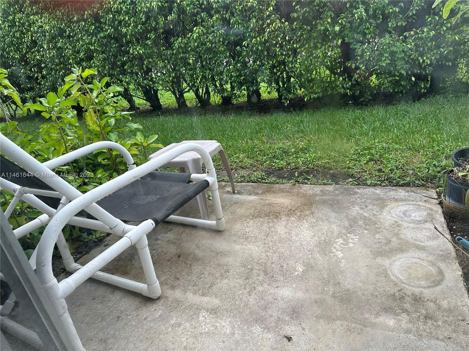 Vendido Recientemente: $250,000 (2 camas, 2 baños, 1200 Pies cuadrados)