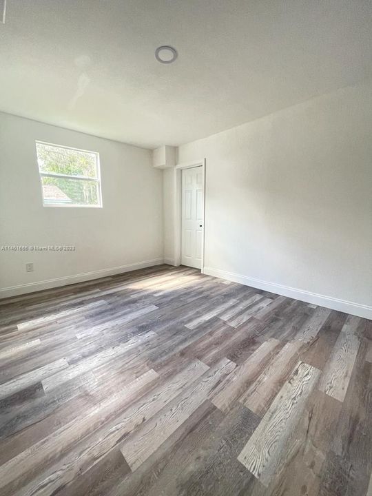 Vendido Recientemente: $169,900 (3 camas, 2 baños, 1111 Pies cuadrados)