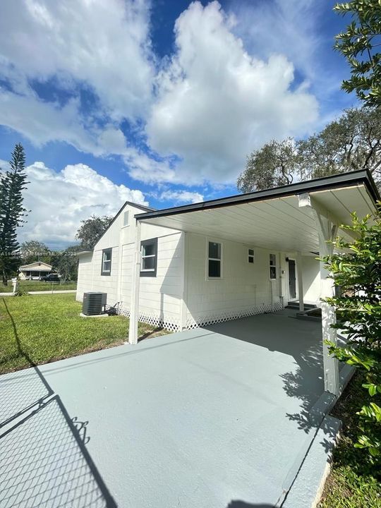 Vendido Recientemente: $169,900 (3 camas, 2 baños, 1111 Pies cuadrados)