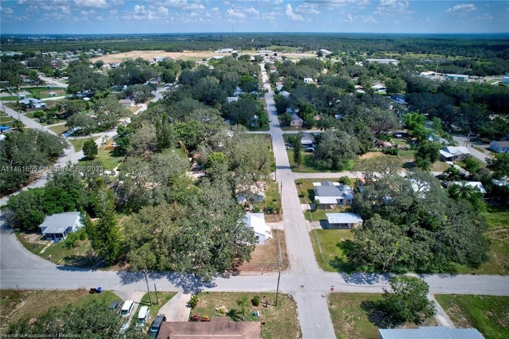 Vendido Recientemente: $169,900 (3 camas, 2 baños, 1111 Pies cuadrados)