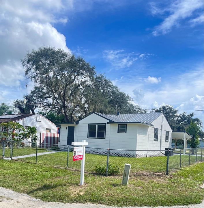 Vendido Recientemente: $169,900 (3 camas, 2 baños, 1111 Pies cuadrados)