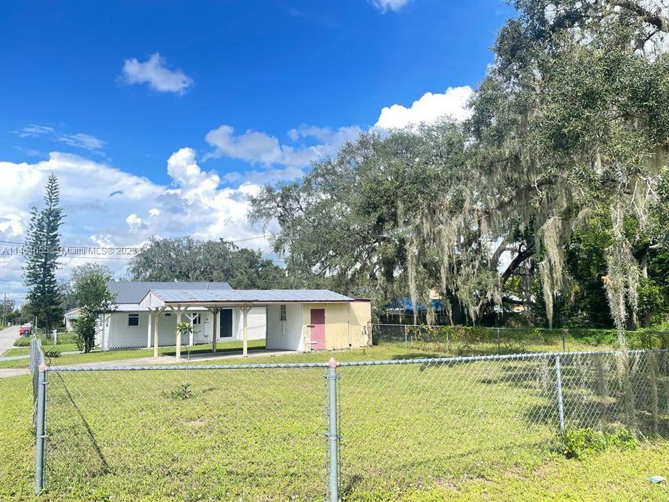 Vendido Recientemente: $169,900 (3 camas, 2 baños, 1111 Pies cuadrados)