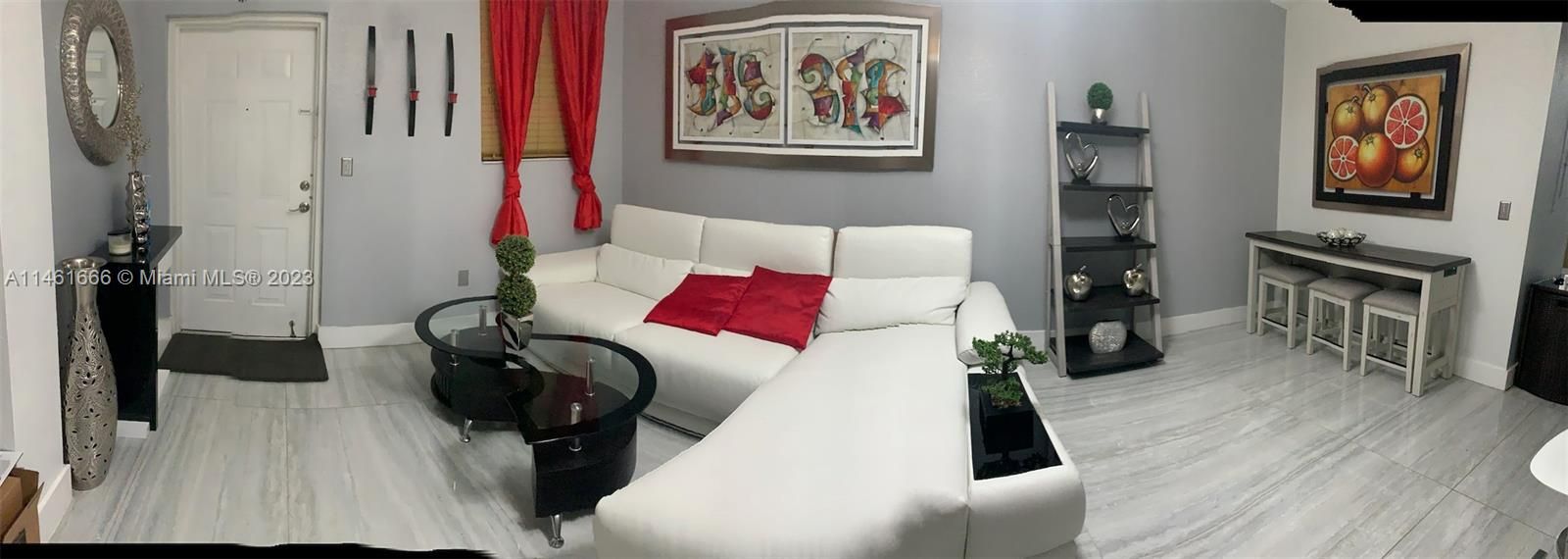 最近售出: $350,000 (3 贝兹, 2 浴室, 1142 平方英尺)