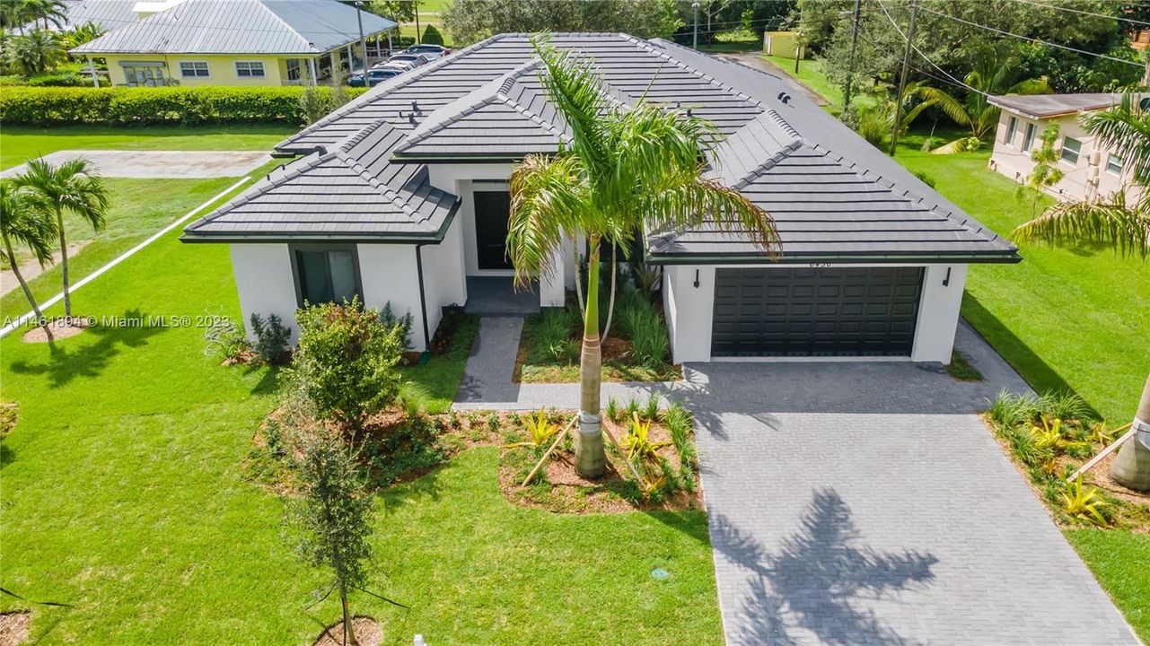 Recently Sold: $1,195,000 (4 beds, 3 baths, 0 Square Feet)