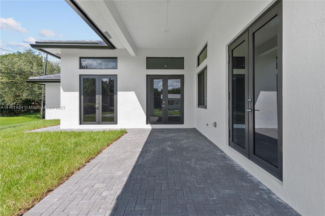 Recently Sold: $1,195,000 (4 beds, 3 baths, 0 Square Feet)