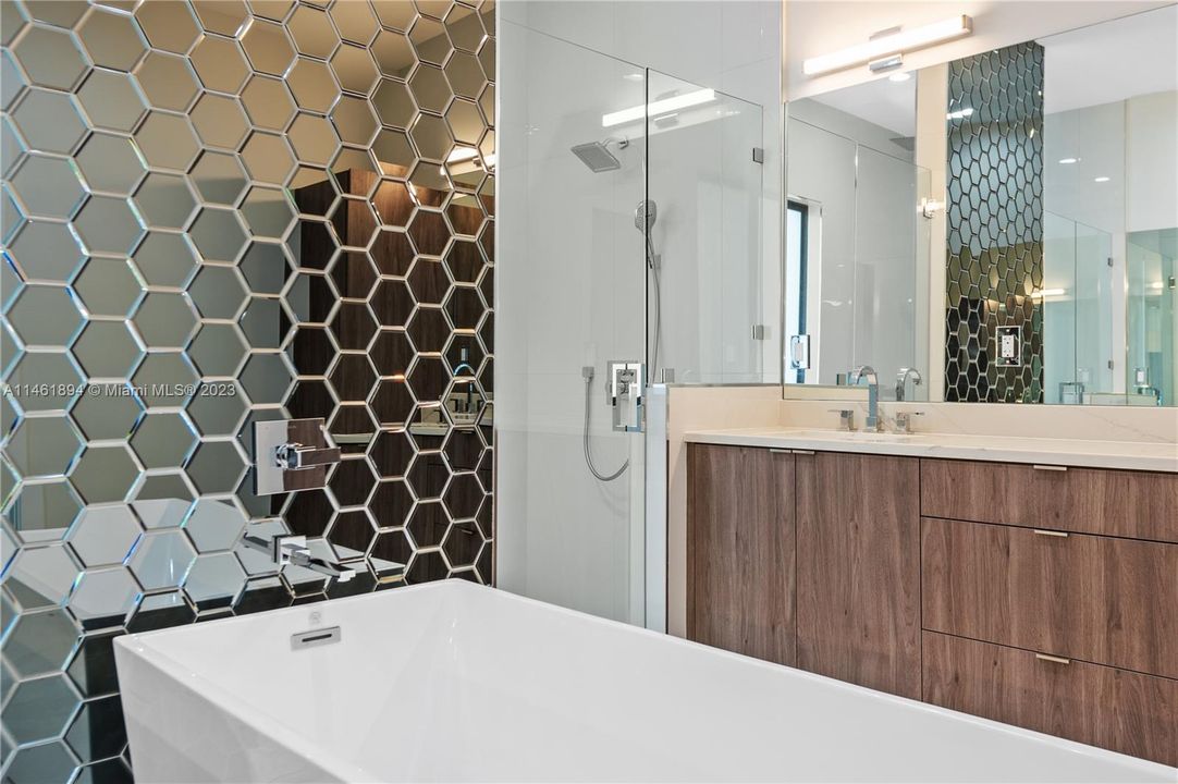 Recently Sold: $1,195,000 (4 beds, 3 baths, 0 Square Feet)