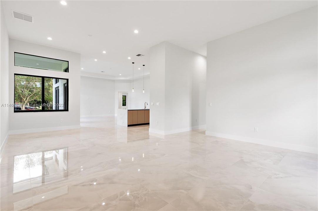 Recently Sold: $1,195,000 (4 beds, 3 baths, 0 Square Feet)