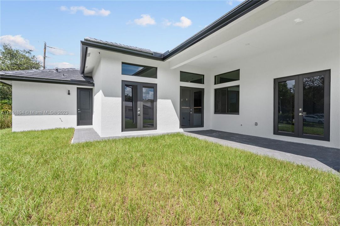 Recently Sold: $1,195,000 (4 beds, 3 baths, 0 Square Feet)