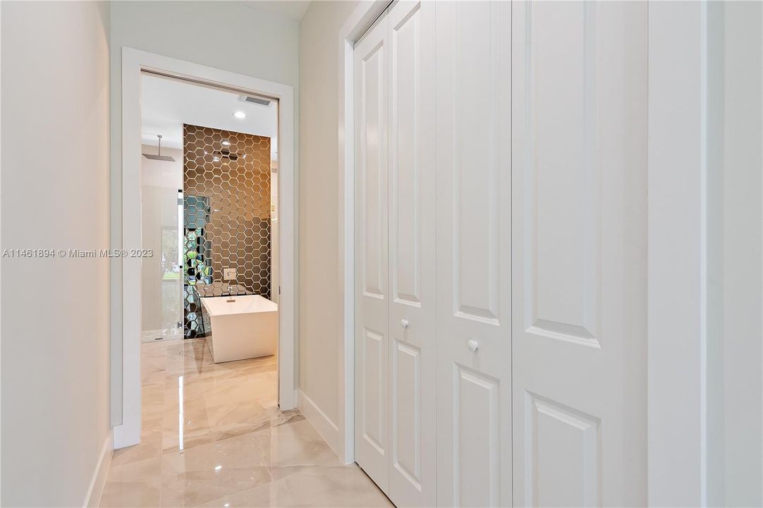 Recently Sold: $1,195,000 (4 beds, 3 baths, 0 Square Feet)