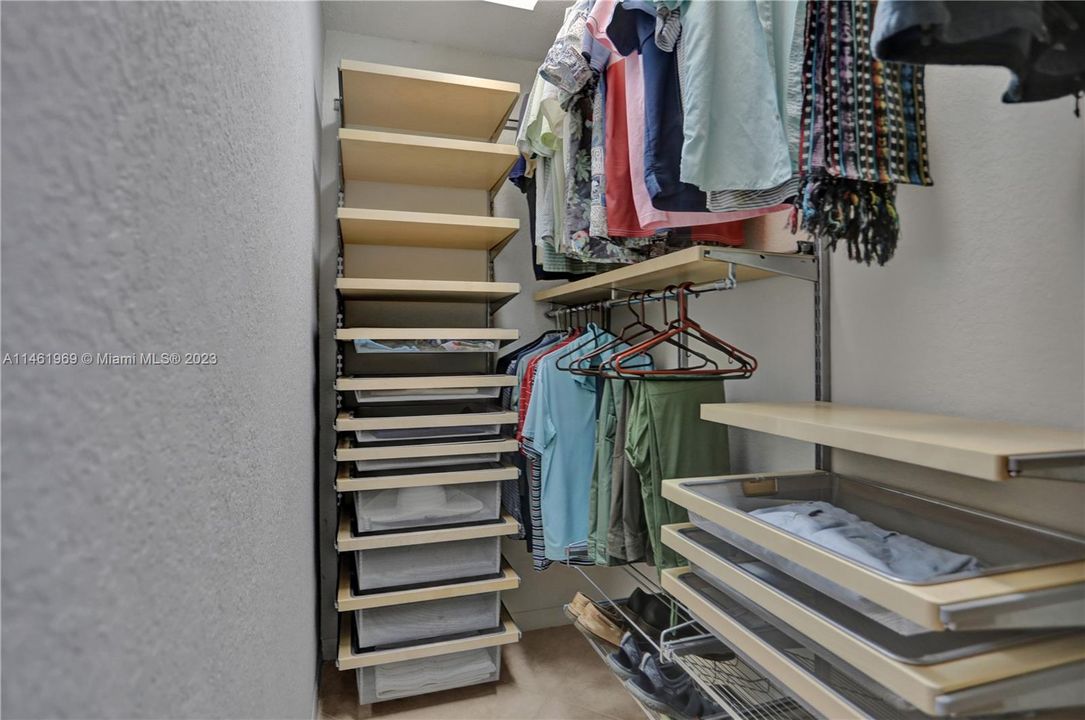 Recently Sold: $1,150,000 (3 beds, 2 baths, 1787 Square Feet)