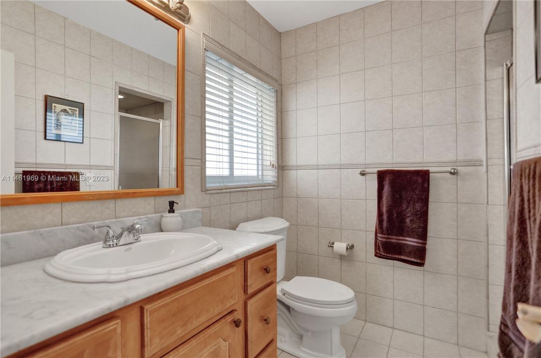 Recently Sold: $1,150,000 (3 beds, 2 baths, 1787 Square Feet)