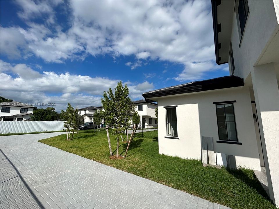 Recently Sold: $550,000 (4 beds, 3 baths, 0 Square Feet)