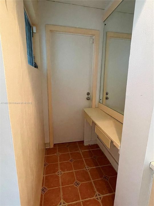 Recently Sold: $590,000 (4 beds, 2 baths, 2708 Square Feet)