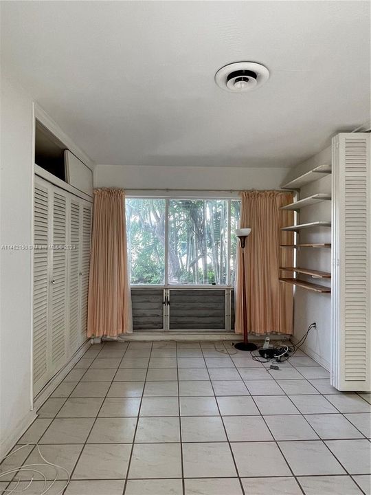 Recently Sold: $590,000 (4 beds, 2 baths, 2708 Square Feet)