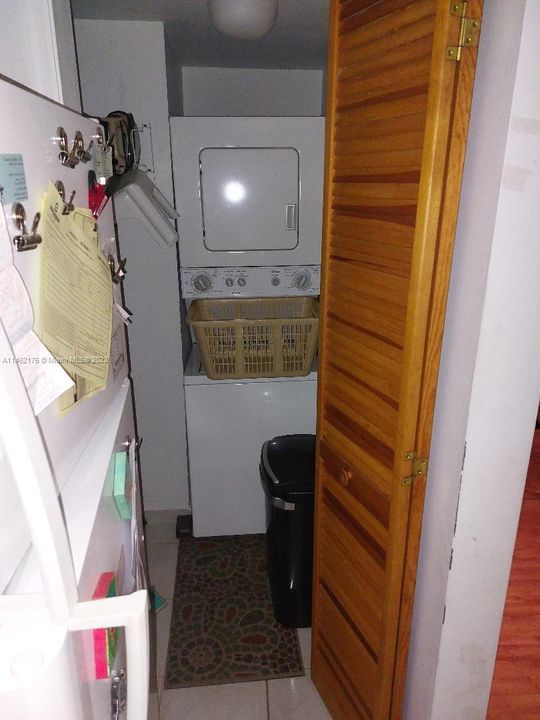 Недавно продано: $319,000 (2 спален, 2 ванн, 965 Квадратных фут)