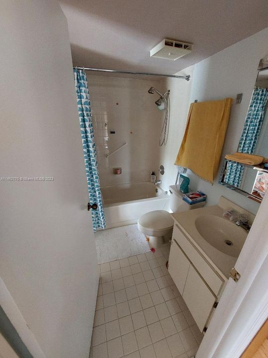 Недавно продано: $319,000 (2 спален, 2 ванн, 965 Квадратных фут)