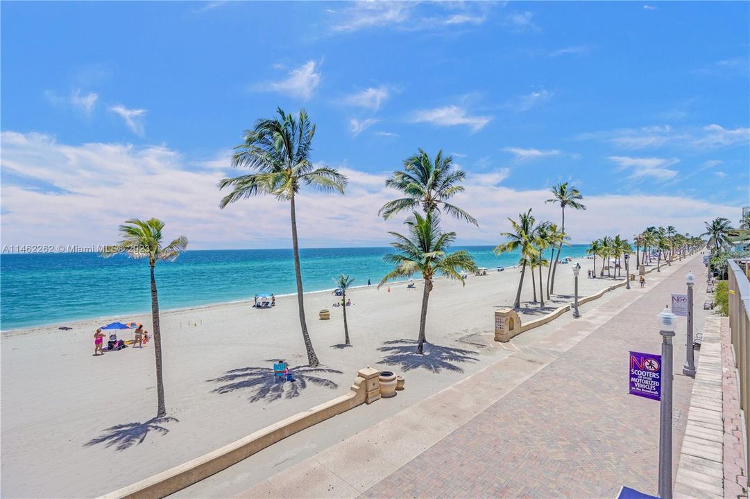 Recently Rented: $2,800 (1 beds, 1 baths, 812 Square Feet)