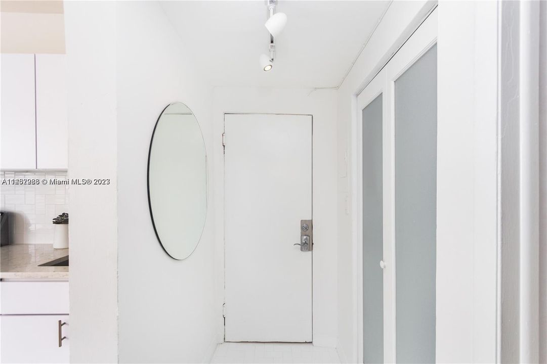 Recently Sold: $229,000 (1 beds, 1 baths, 390 Square Feet)