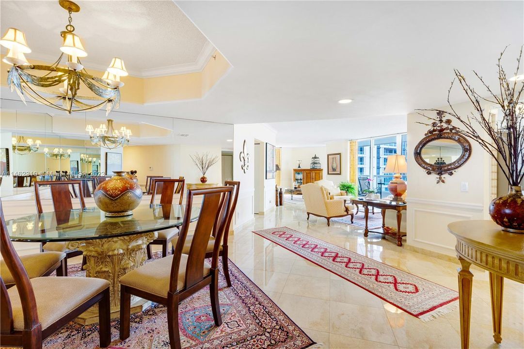 Recently Sold: $765,000 (3 beds, 2 baths, 1870 Square Feet)