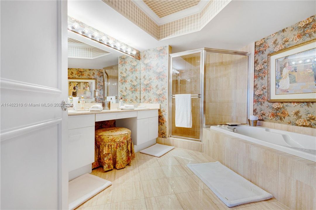 Recently Sold: $765,000 (3 beds, 2 baths, 1870 Square Feet)