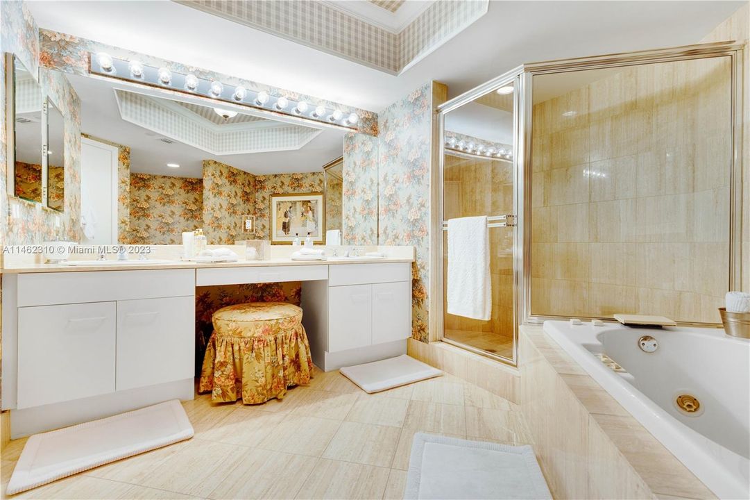 Recently Sold: $765,000 (3 beds, 2 baths, 1870 Square Feet)