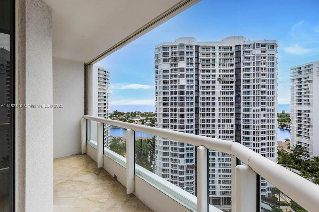 Recently Sold: $765,000 (3 beds, 2 baths, 1870 Square Feet)