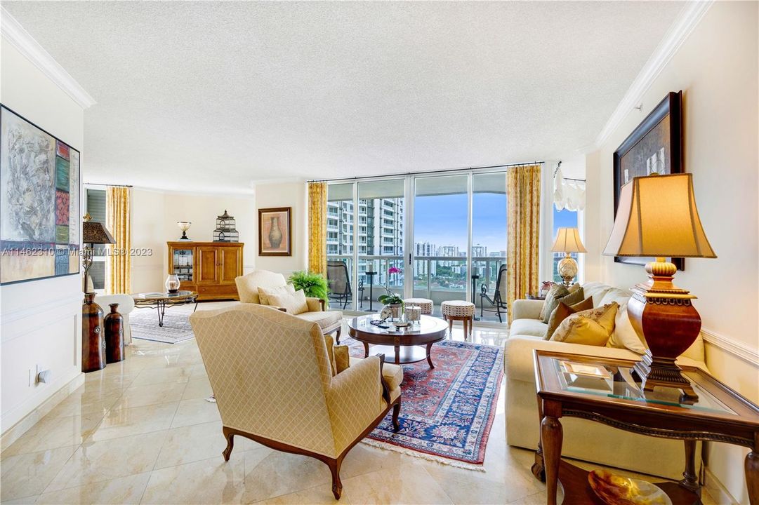 Recently Sold: $765,000 (3 beds, 2 baths, 1870 Square Feet)