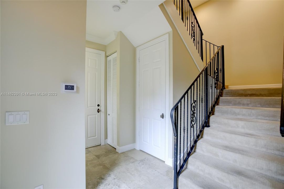 Recently Sold: $1,000,000 (3 beds, 3 baths, 3122 Square Feet)