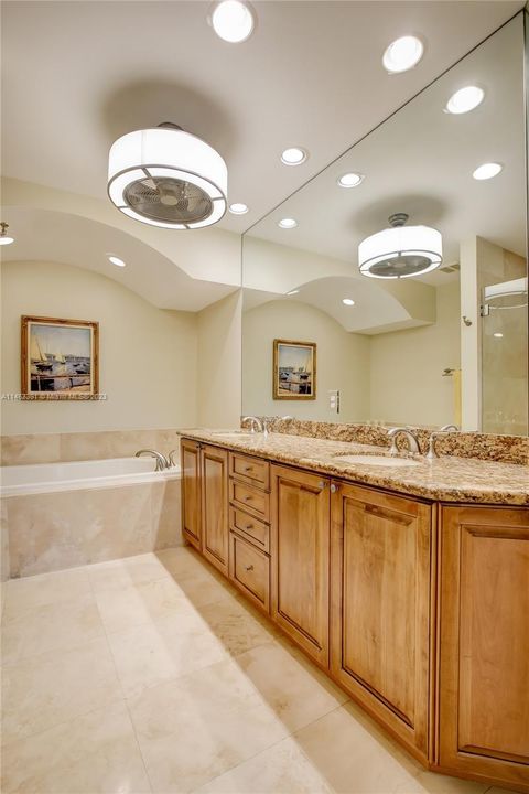 Recently Sold: $1,000,000 (3 beds, 3 baths, 3122 Square Feet)