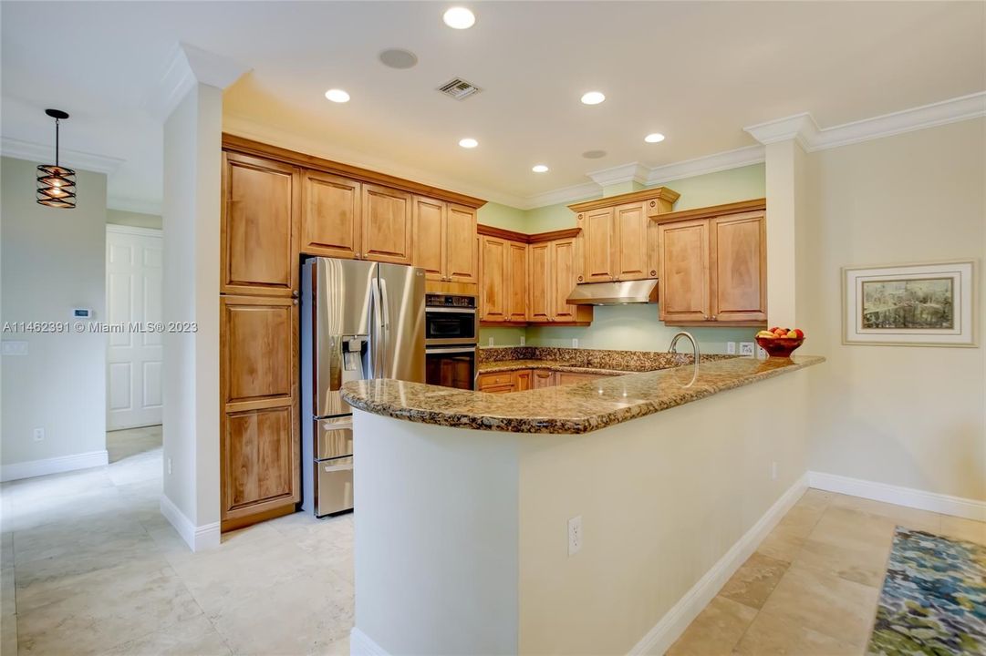 Recently Sold: $1,000,000 (3 beds, 3 baths, 3122 Square Feet)