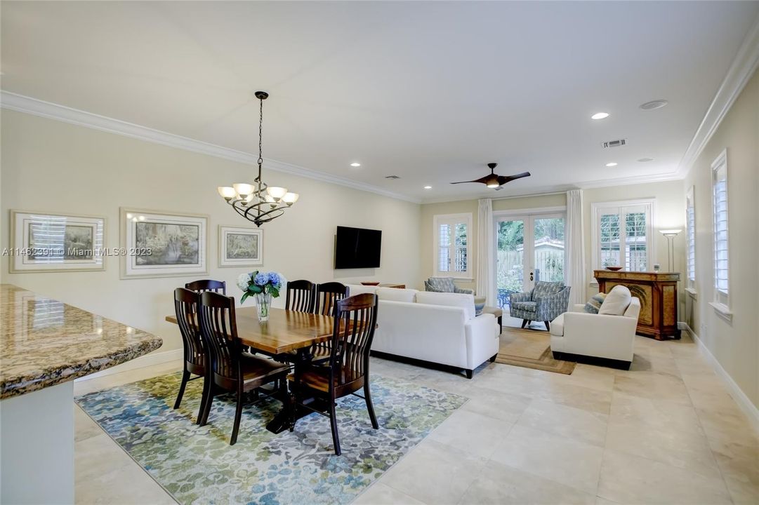 Recently Sold: $1,000,000 (3 beds, 3 baths, 3122 Square Feet)