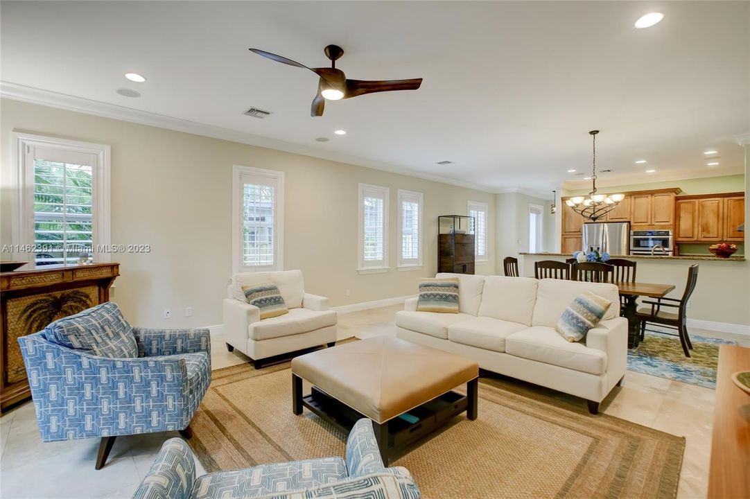 Recently Sold: $1,000,000 (3 beds, 3 baths, 3122 Square Feet)