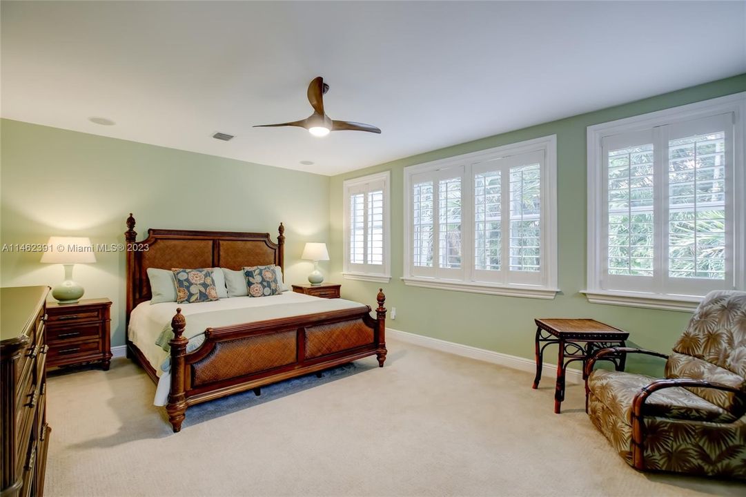 Recently Sold: $1,000,000 (3 beds, 3 baths, 3122 Square Feet)