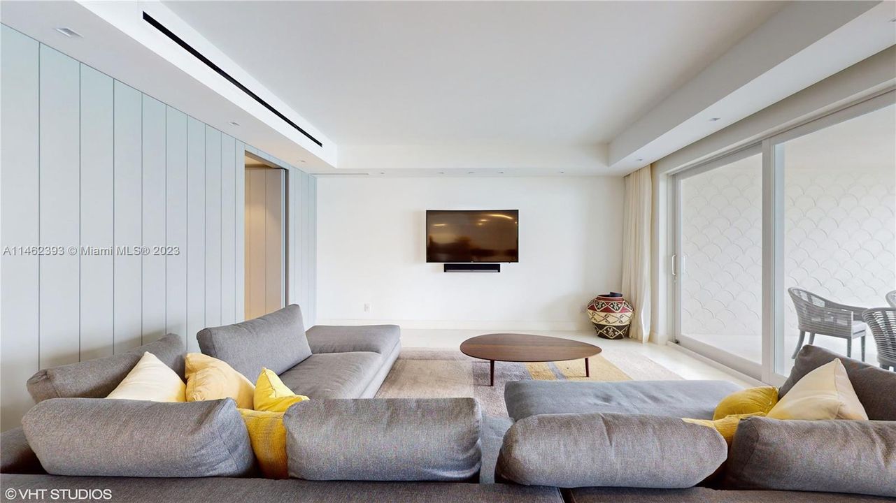 Recently Sold: $9,500,000 (4 beds, 4 baths, 3550 Square Feet)