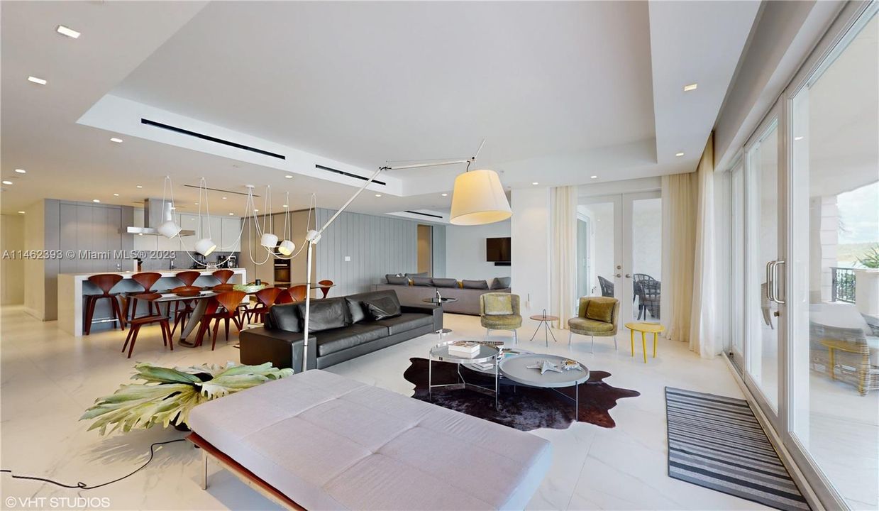 Recently Sold: $9,500,000 (4 beds, 4 baths, 3550 Square Feet)