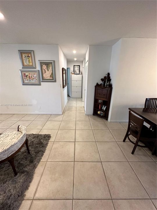 Recently Sold: $495,000 (3 beds, 2 baths, 1277 Square Feet)