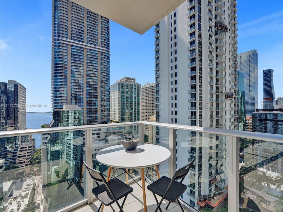 For Sale: $1,590,000 (3 beds, 3 baths, 1778 Square Feet)