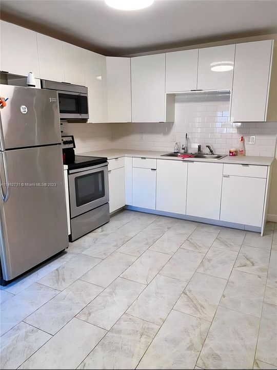 Recently Sold: $399,000 (3 beds, 2 baths, 1040 Square Feet)