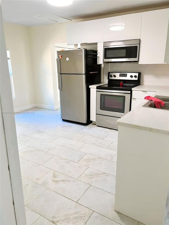 Recently Sold: $399,000 (3 beds, 2 baths, 1040 Square Feet)