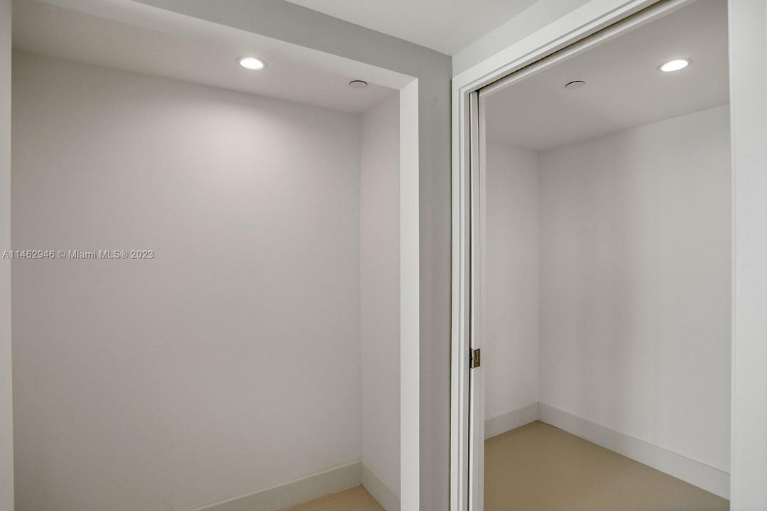 Vendido Recientemente: $648,500 (1 camas, 2 baños, 955 Pies cuadrados)