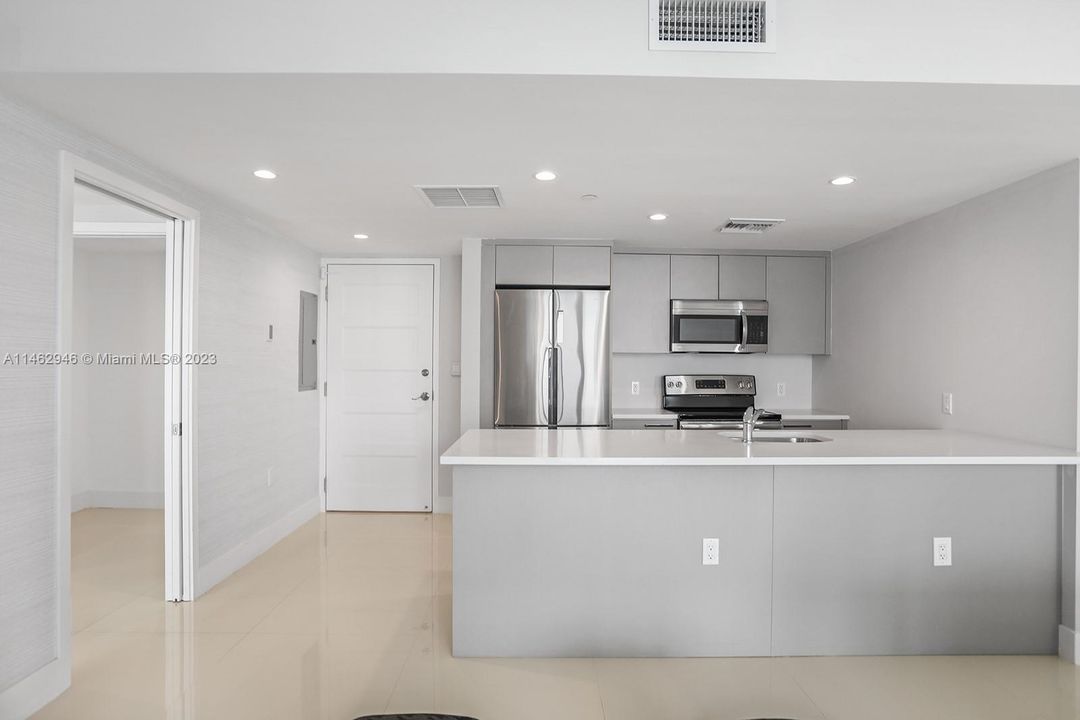 Vendido Recientemente: $648,500 (1 camas, 2 baños, 955 Pies cuadrados)