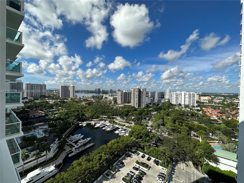 Recently Sold: $2,079,000 (3 beds, 4 baths, 3298 Square Feet)